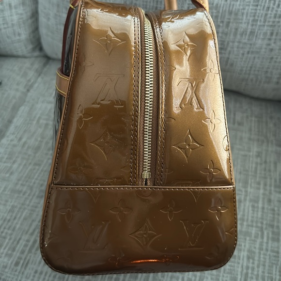 Louis Vuitton Bag - Picture 4 of 12